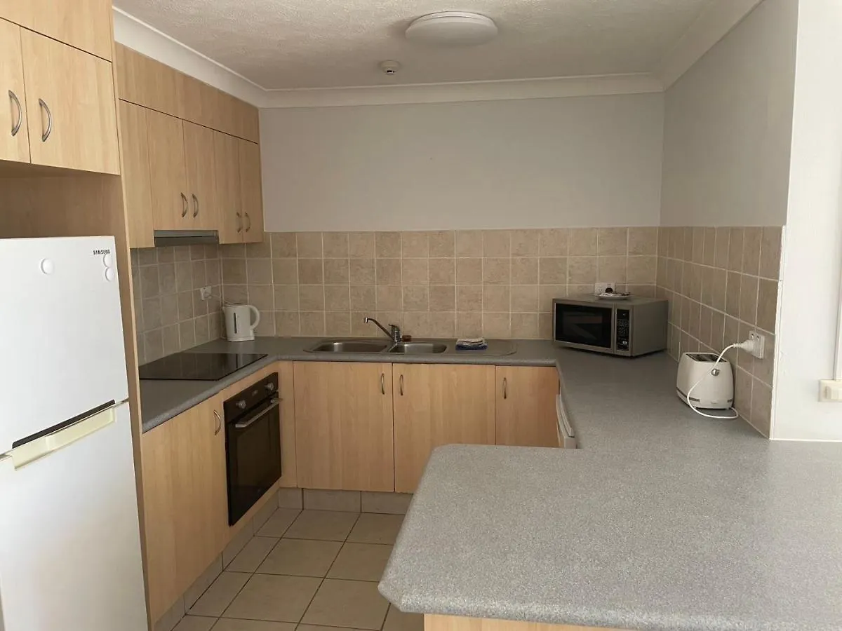 Aristocrat Apartments Gold Coast Aparthotel