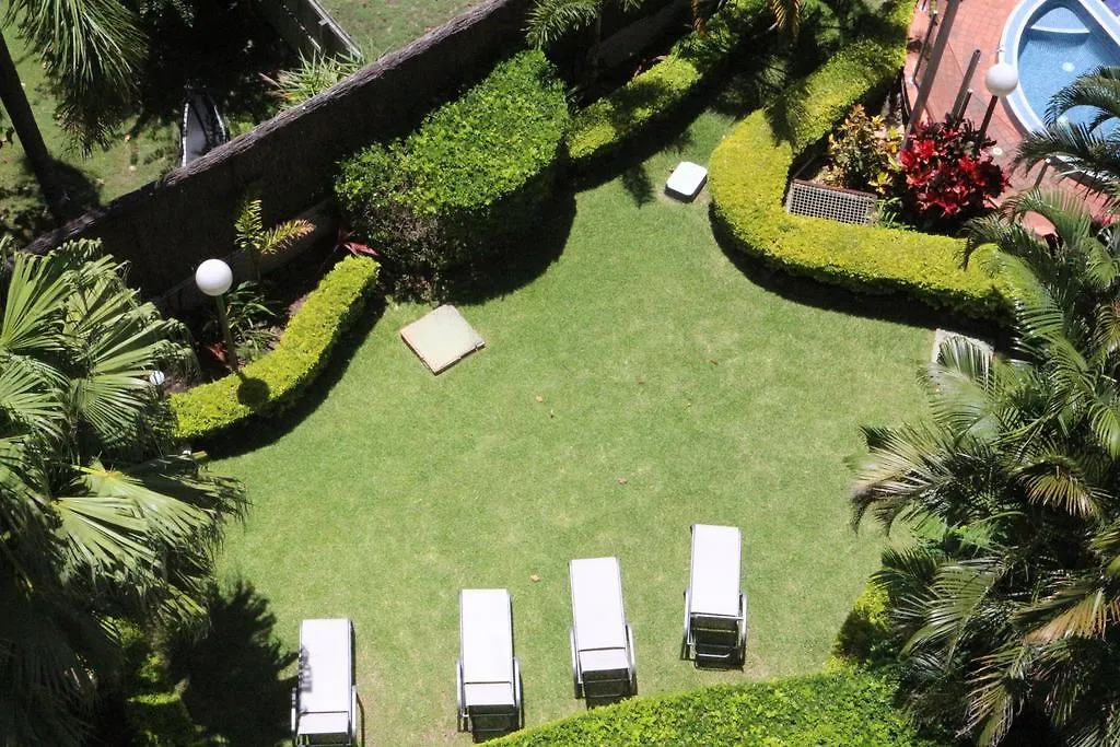 Aristocrat Apartments Gold Coast Aparthotel