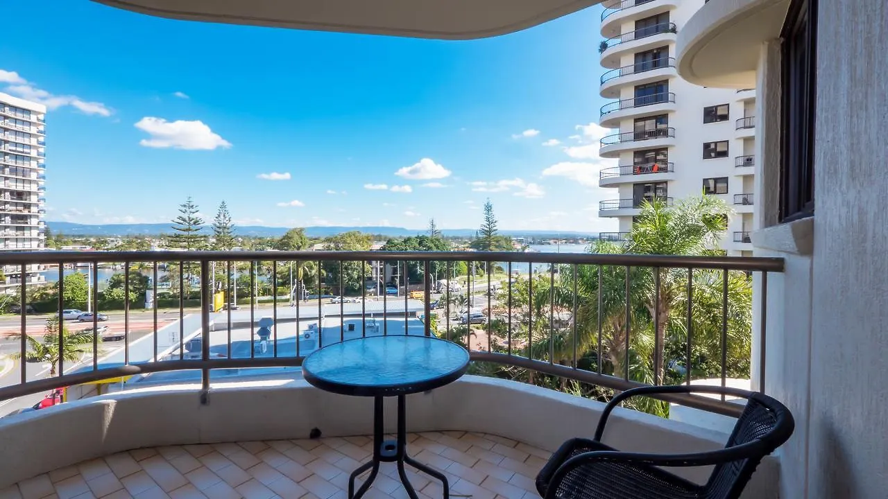 Aristocrat Apartments Gold Coast