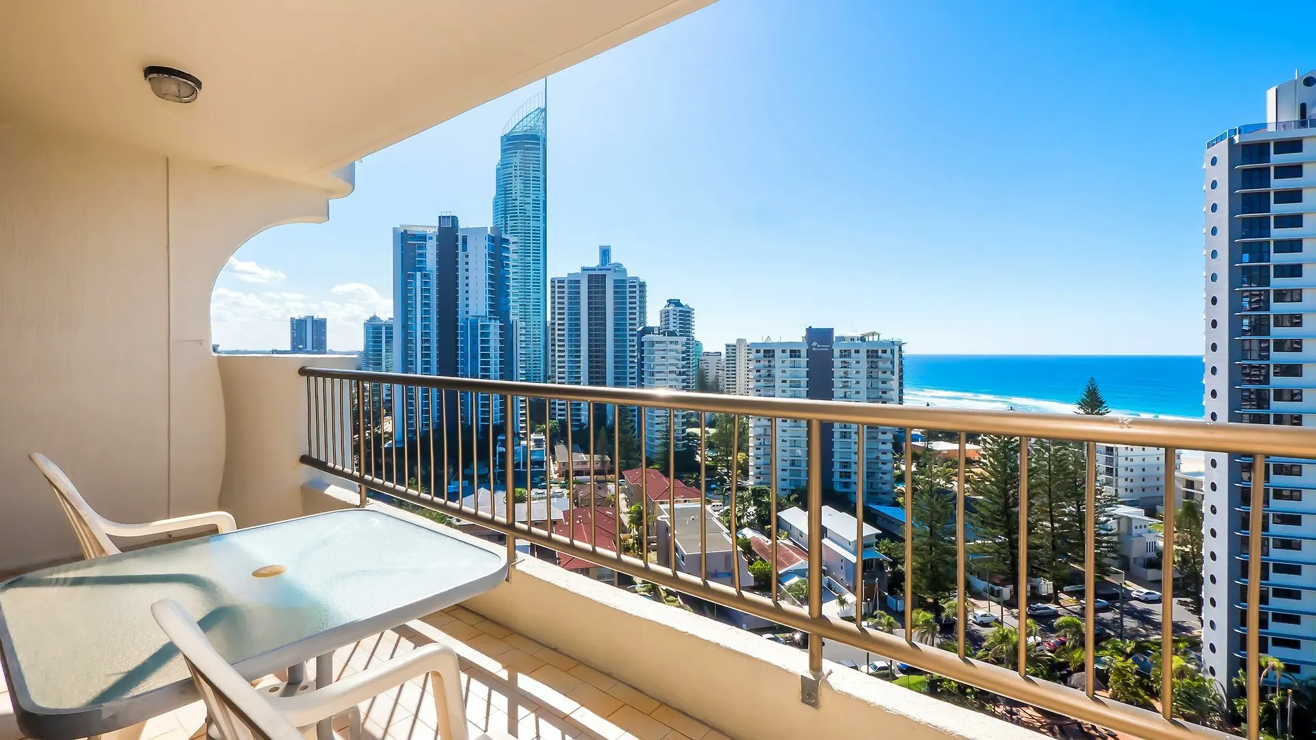 Aristocrat Apartments Gold Coast 3*,  Australia